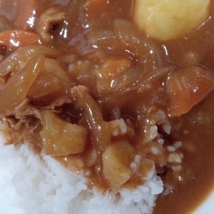 思い出の味　”給食カレー”